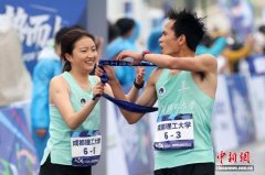 全国各地31所高校500学子齐聚南京江宁竞逐百公里接力赛